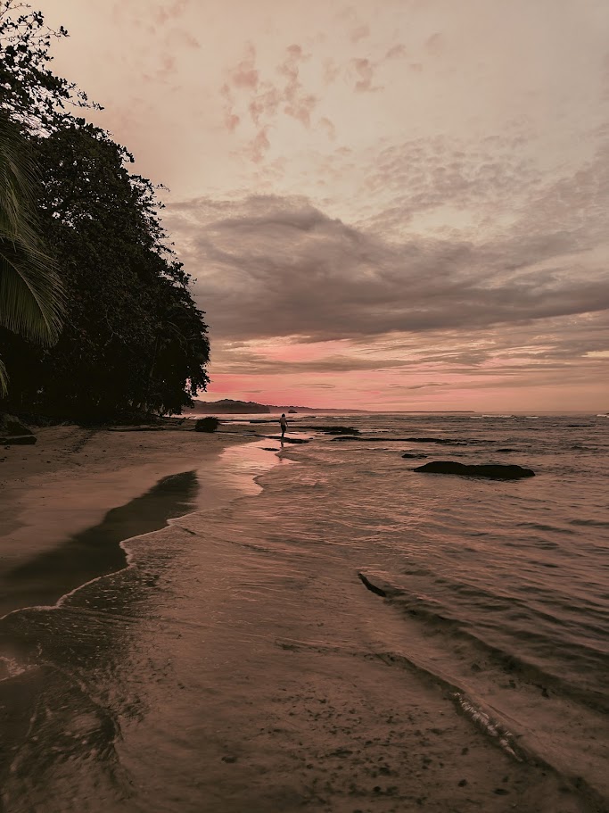 Pink and grey sunset over the reef