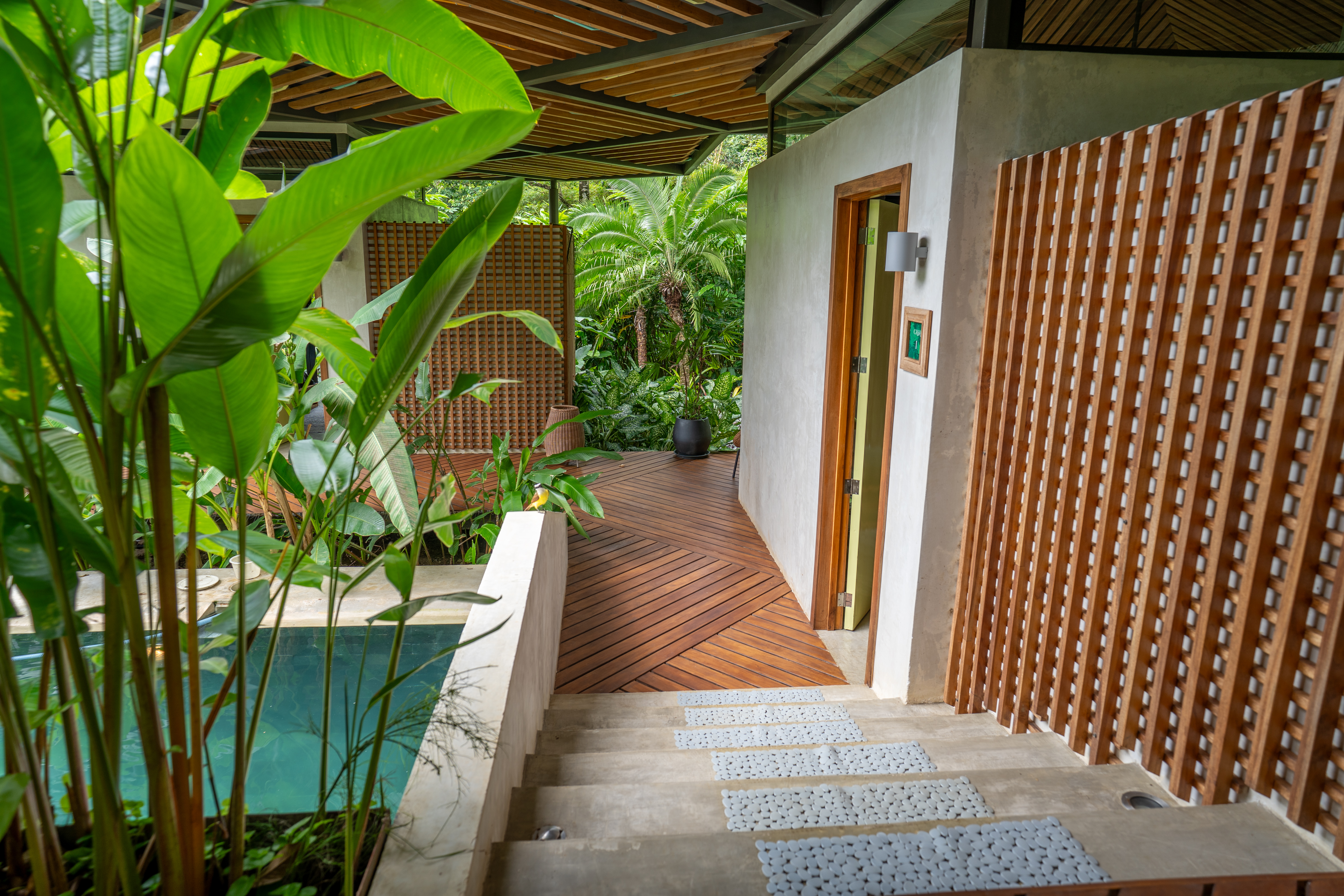 The Courtyard 8